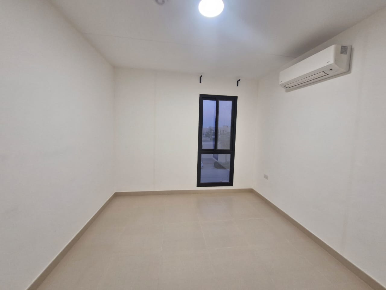 🏰 **Modern Luxury Villa | Sidra District – Roshn**   ✨ *Contemporary Design Blending Elegance, Functionality & Sustainability*  